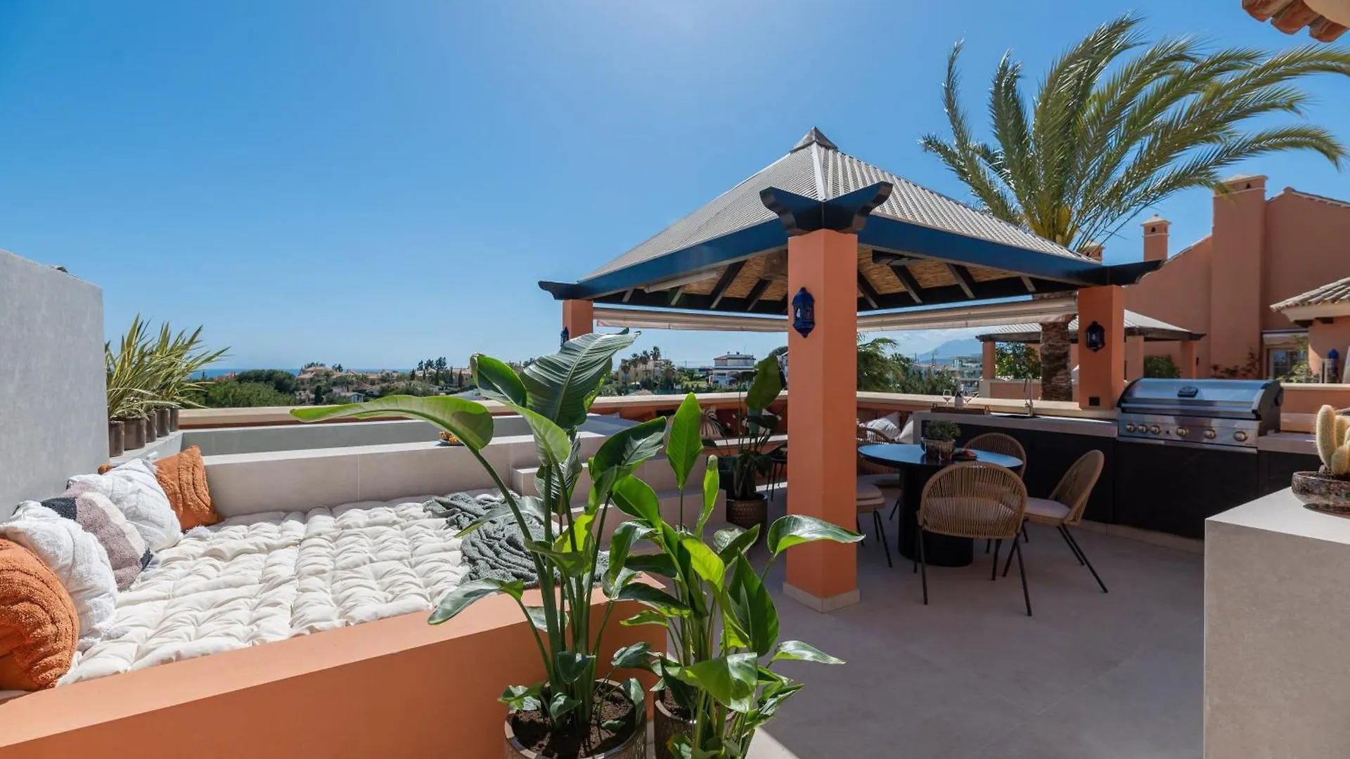 Luxury 3 Bdrm Apt With Private Pool And Stunning Sea Views Apartment Marbella