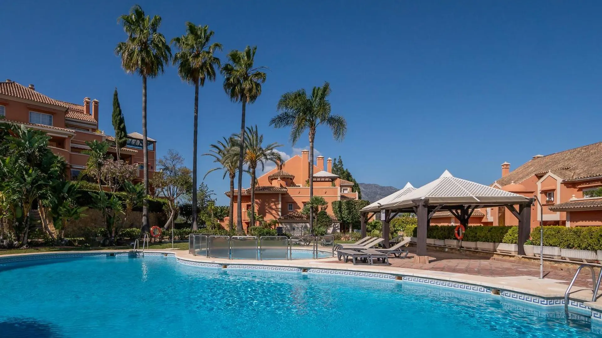 Luxury 3 Bdrm Apt With Private Pool And Stunning Sea Views Apartment Marbella